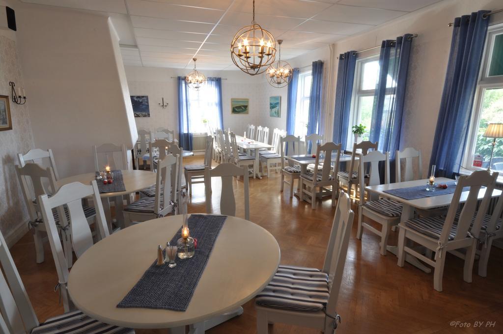 Pensionat Praestgarden Toreboda Bagian luar foto